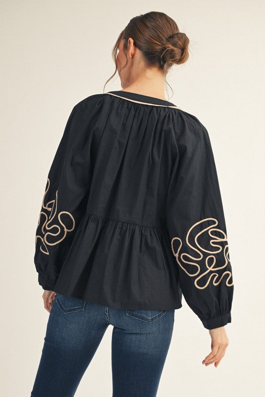Black Embroidery Peplum Top (Leer descripción)