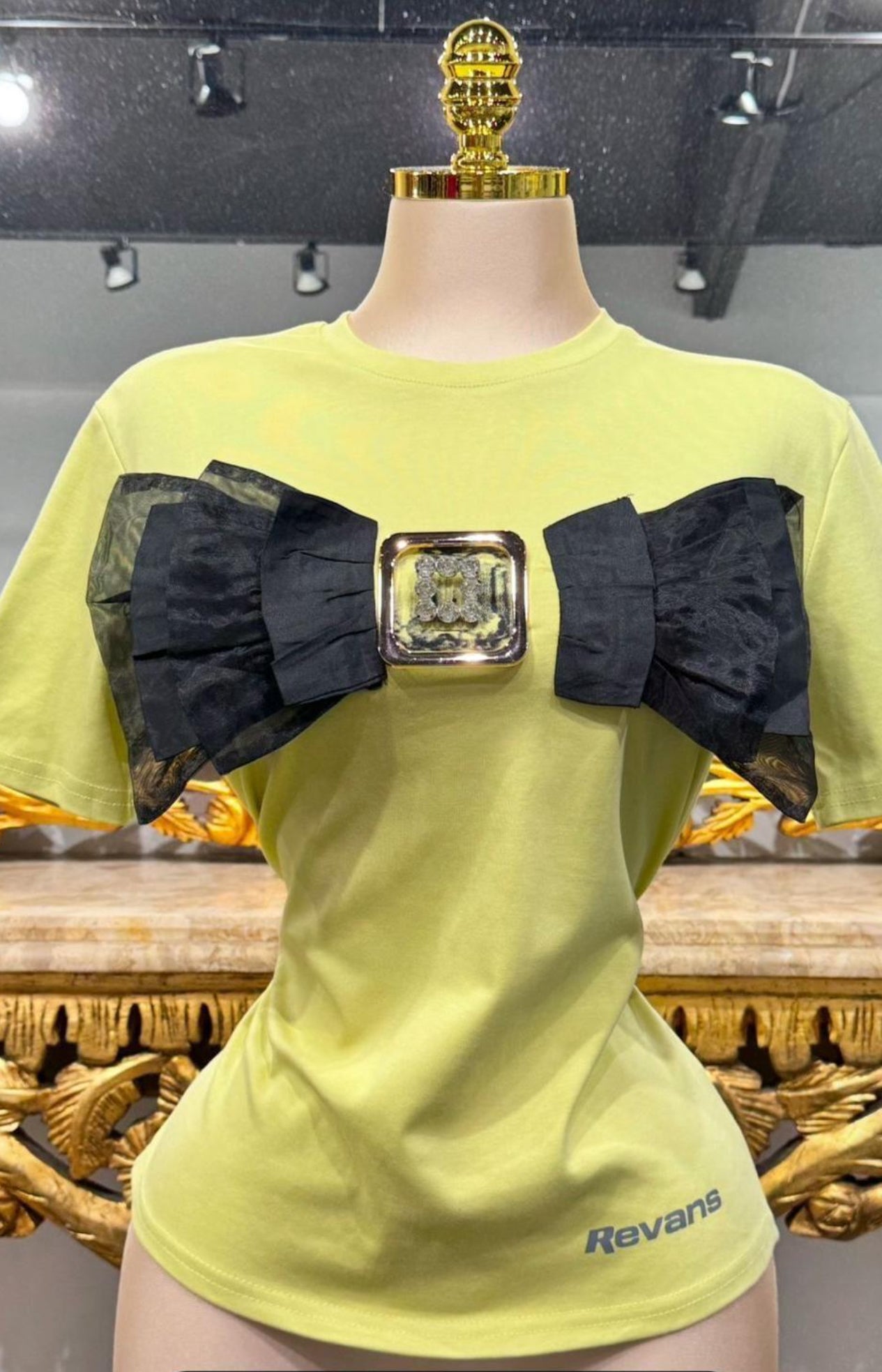2 X $50 Verde/Amarillo Black Bow T-Shirt