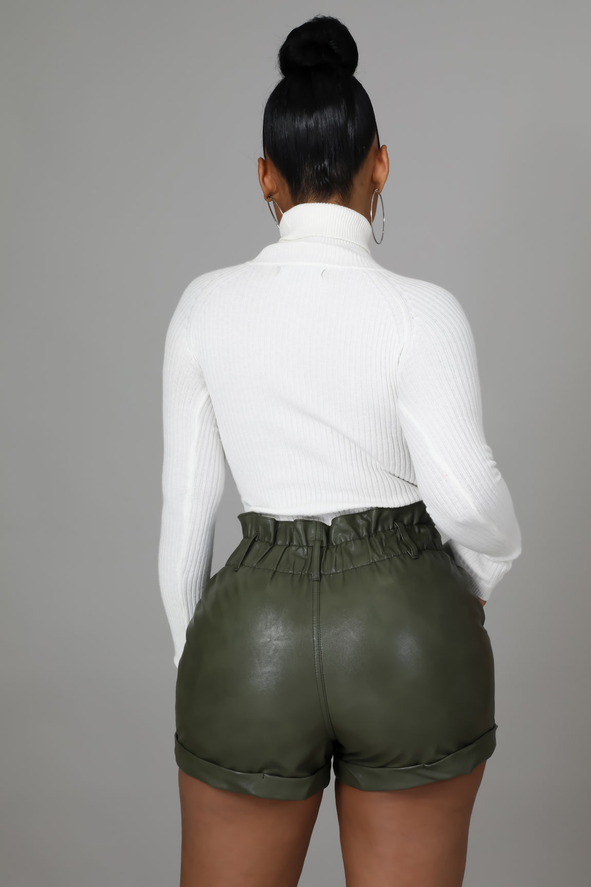 Brown Leather with pockets Short (Solo Brown)