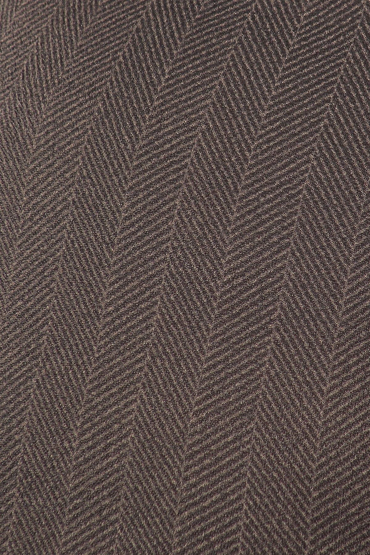 Pull on striped pants with pockets and high waist.