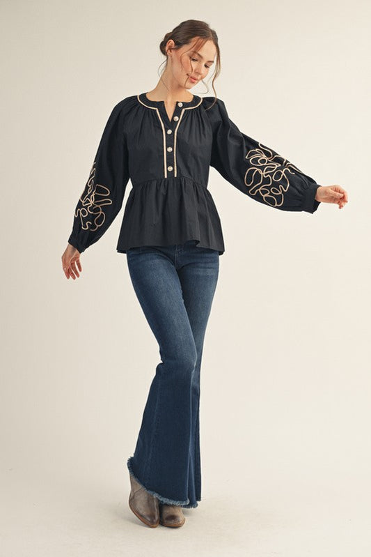 Black Embroidery Peplum Top (Leer descripción)
