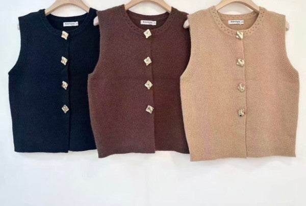 2 x $50 Knit Vest (escoger color)