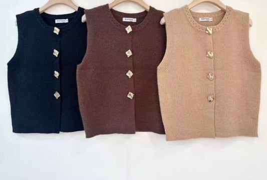 2 x $50 Knit Vest (escoger color)